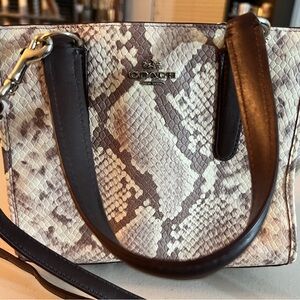 Snake print small shoulder bag